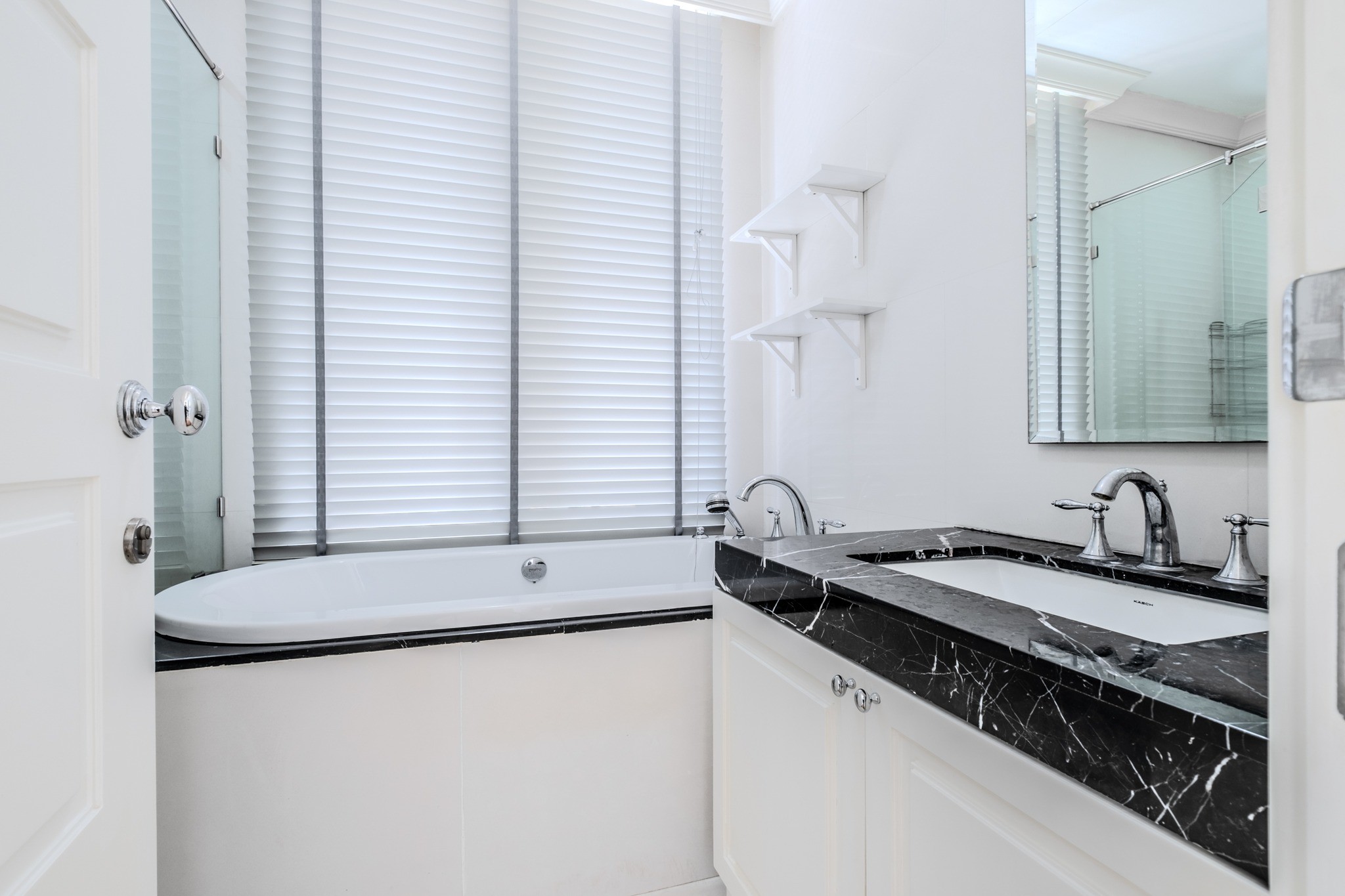Royce Private Residences - Image 10