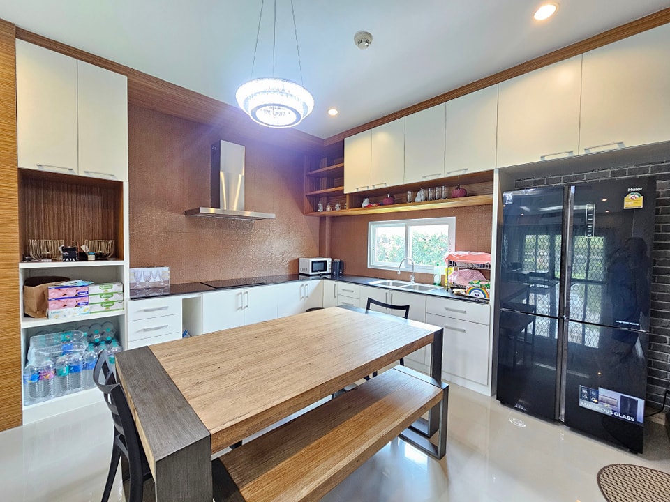 4 Bedroom House For Sale in Ban Waen, Hang Dong, Chiang Mai - Image 3
