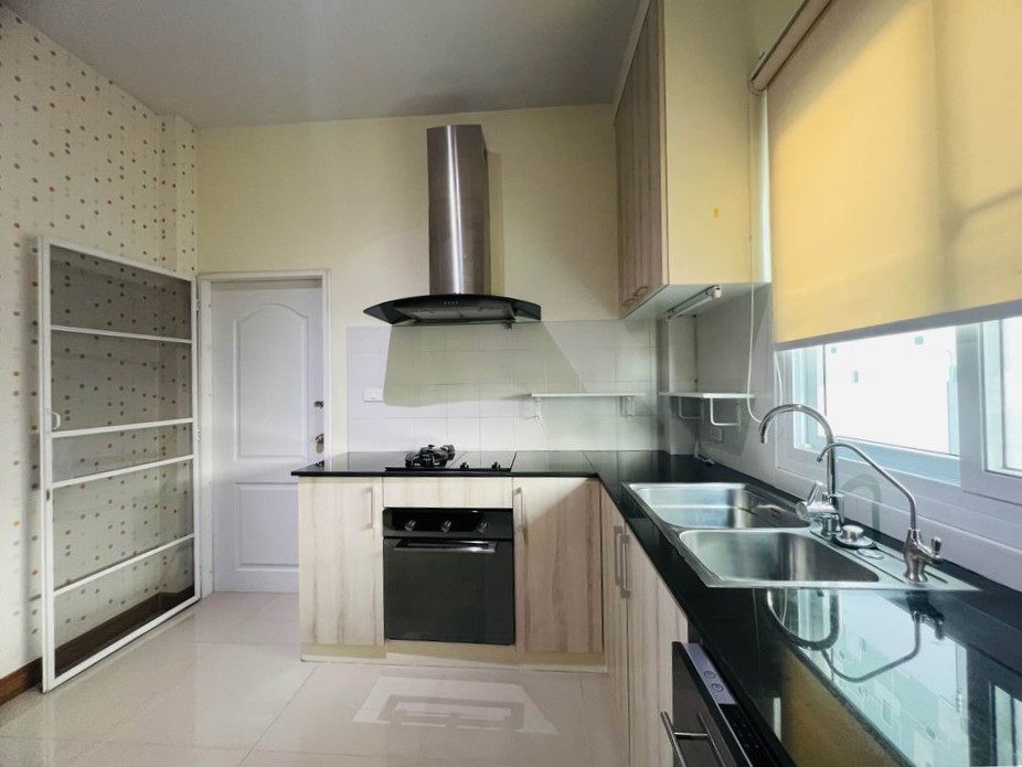 3 Bedroom House For Sale in Ban Waen, Hang Dong, Chiang Mai - Image 3