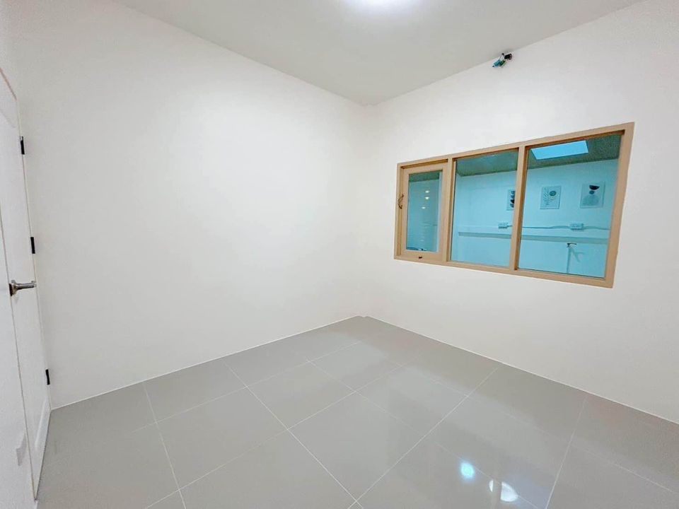 3 Bedroom Townhouse For Sale in San Sai Noi, San Sai, Chiang Mai - Image 9