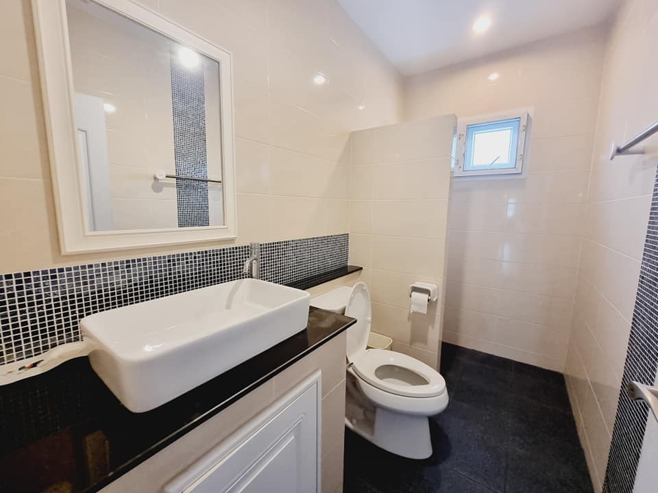 5 Bedroom House  in Nong Phueng, Saraphi, Chiang Mai - Image 10