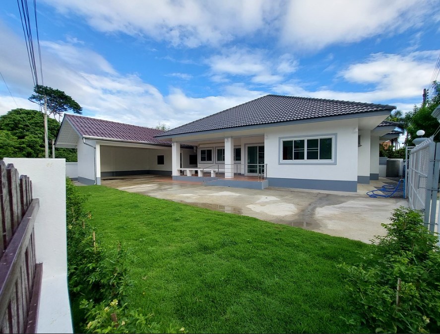 3 Bedroom House  in Tha Wang Tan, Saraphi, Chiang Mai - Image 1