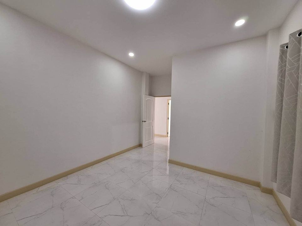 3 Bedroom House For Rent in Don Kaeo, Saraphi, Chiang Mai - Image 3