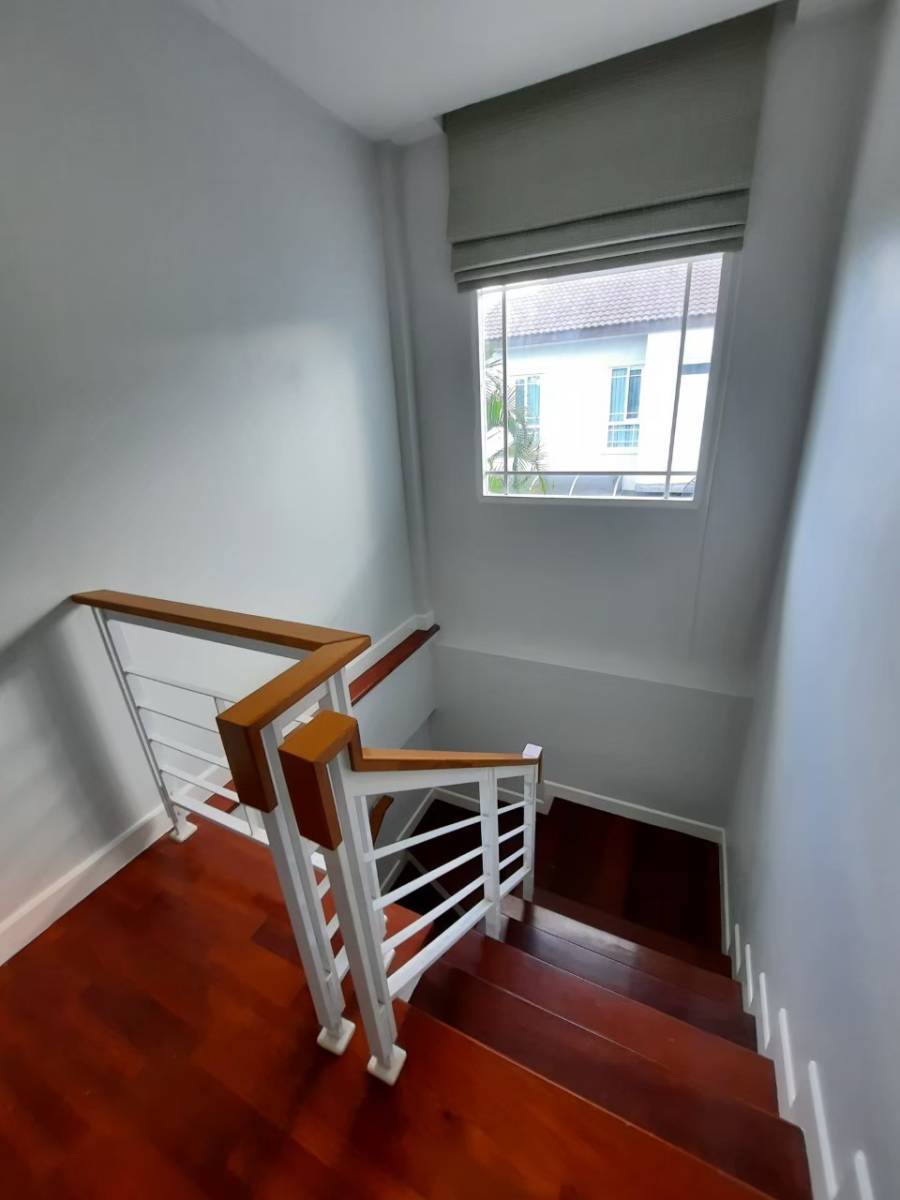 4 Bedroom House For Sale in Mae Hia, Mueang Chiang Mai, Chiang Mai - Image 12