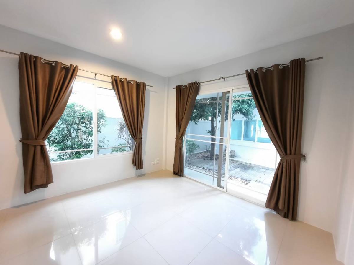 4 Bedroom House For Sale in Mae Hia, Mueang Chiang Mai, Chiang Mai - Image 10