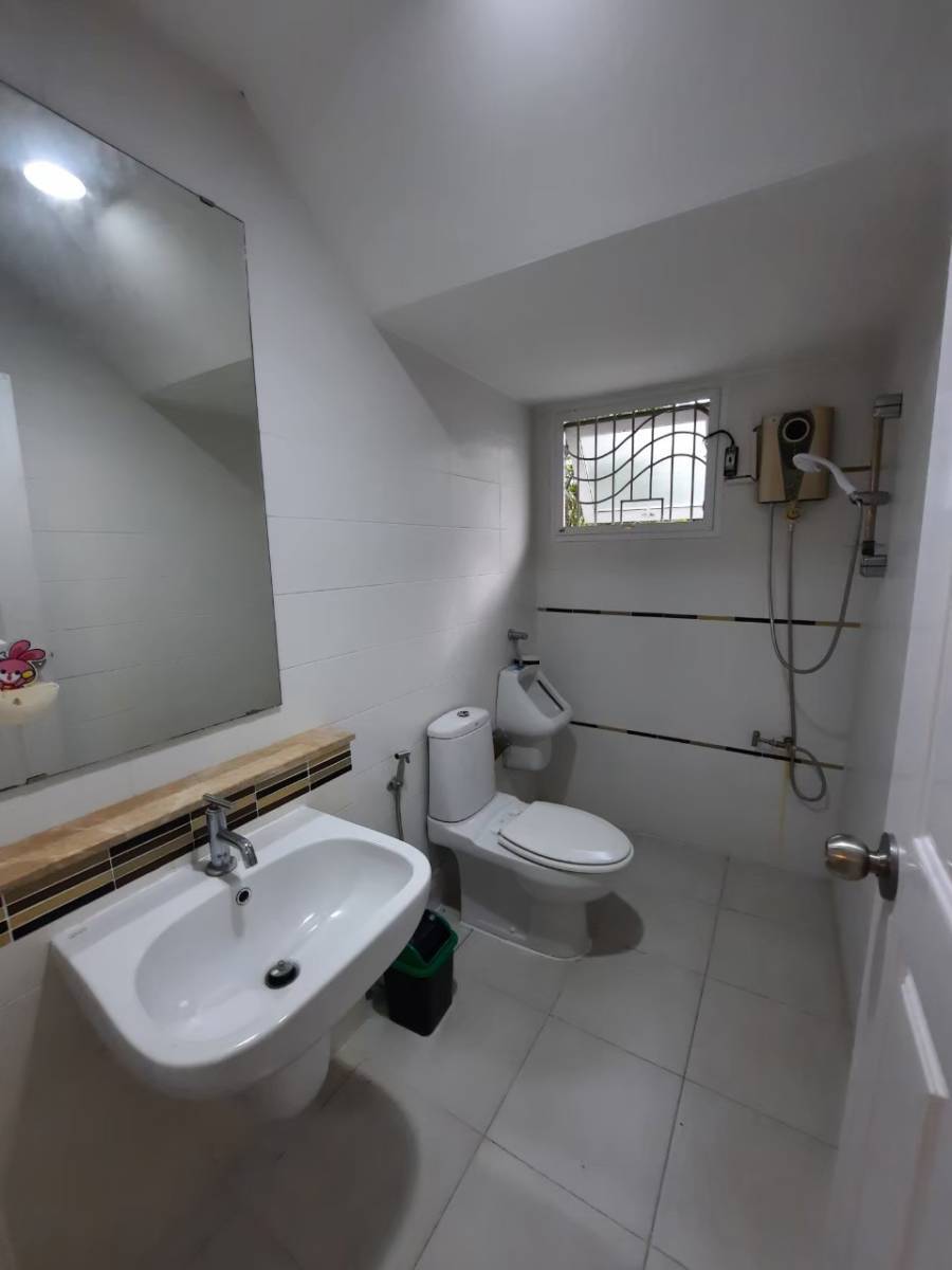 4 Bedroom House For Sale in Mae Hia, Mueang Chiang Mai, Chiang Mai - Image 14
