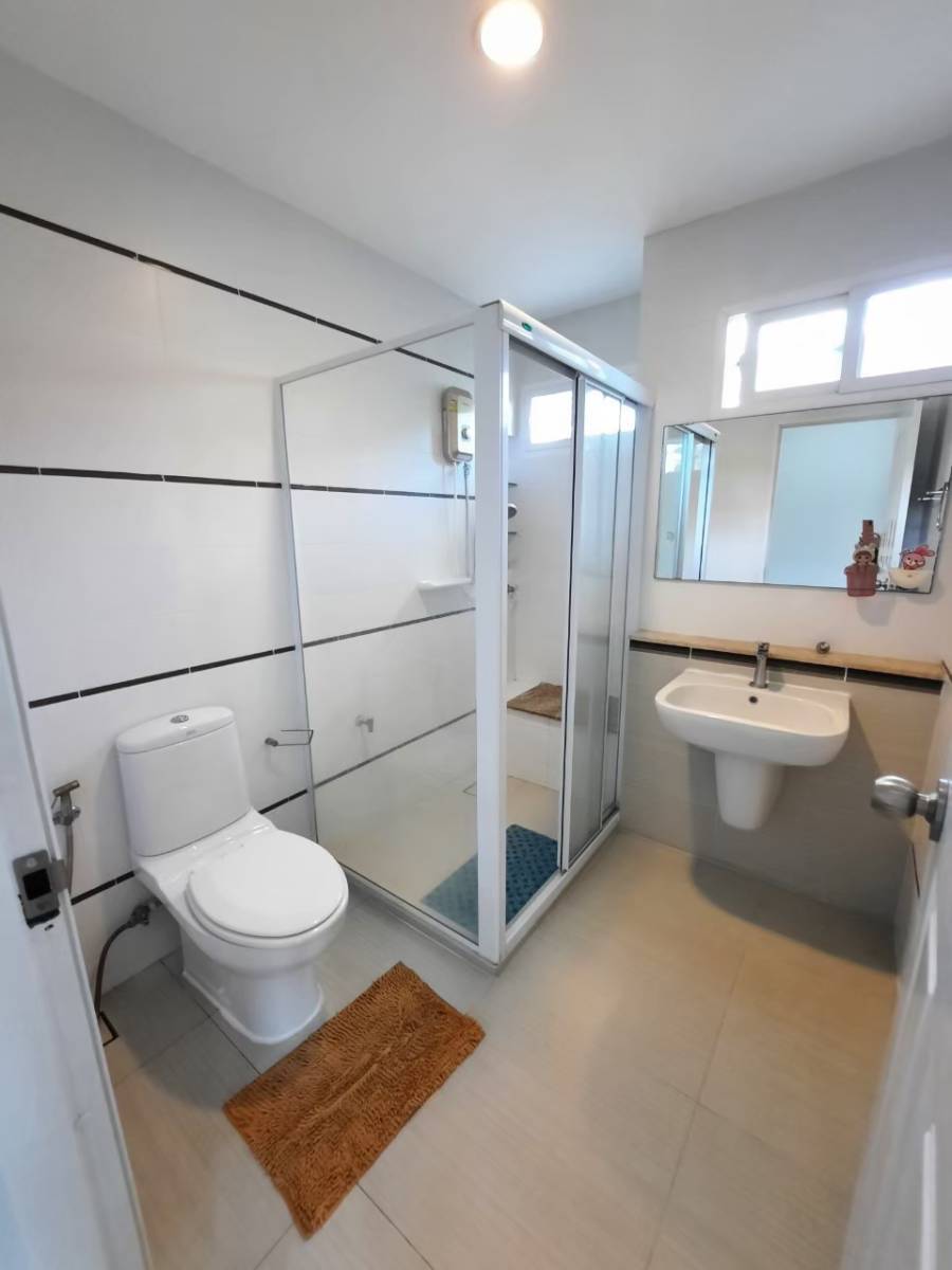 4 Bedroom House For Sale in Mae Hia, Mueang Chiang Mai, Chiang Mai - Image 13