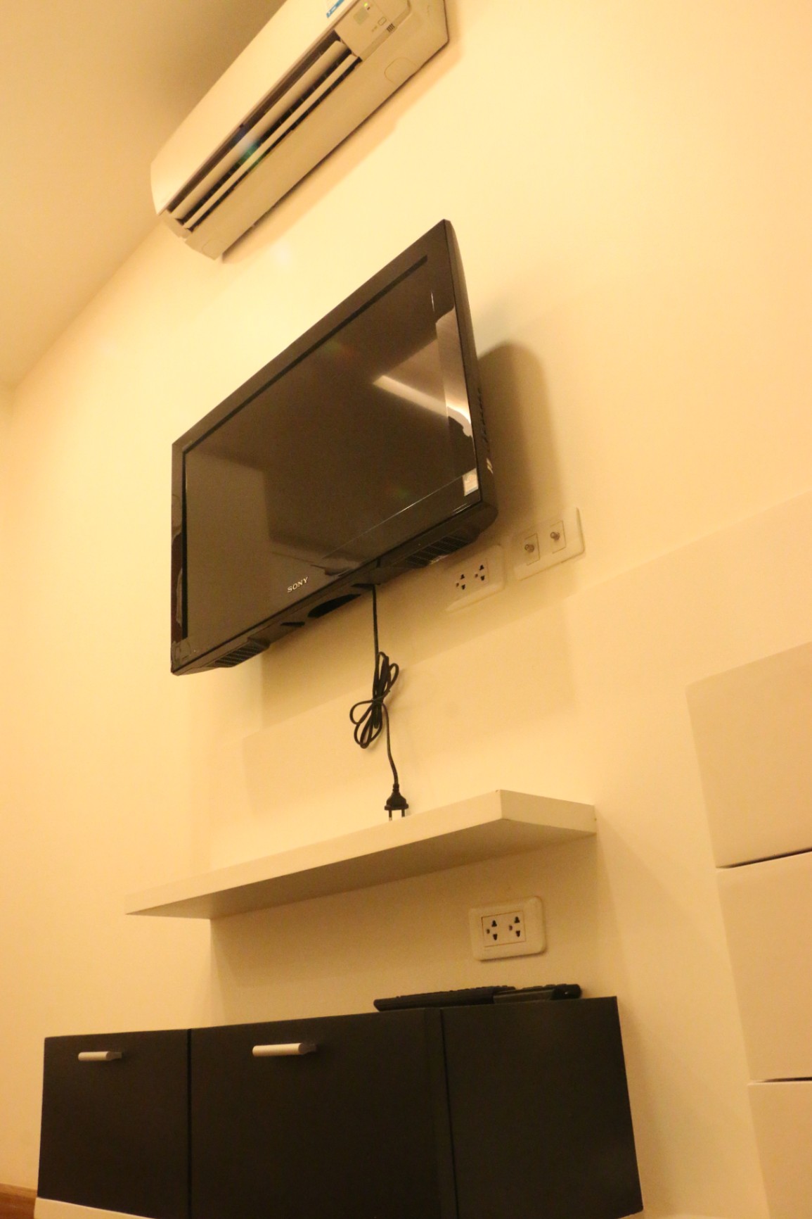 The Shine Condo - Image 9
