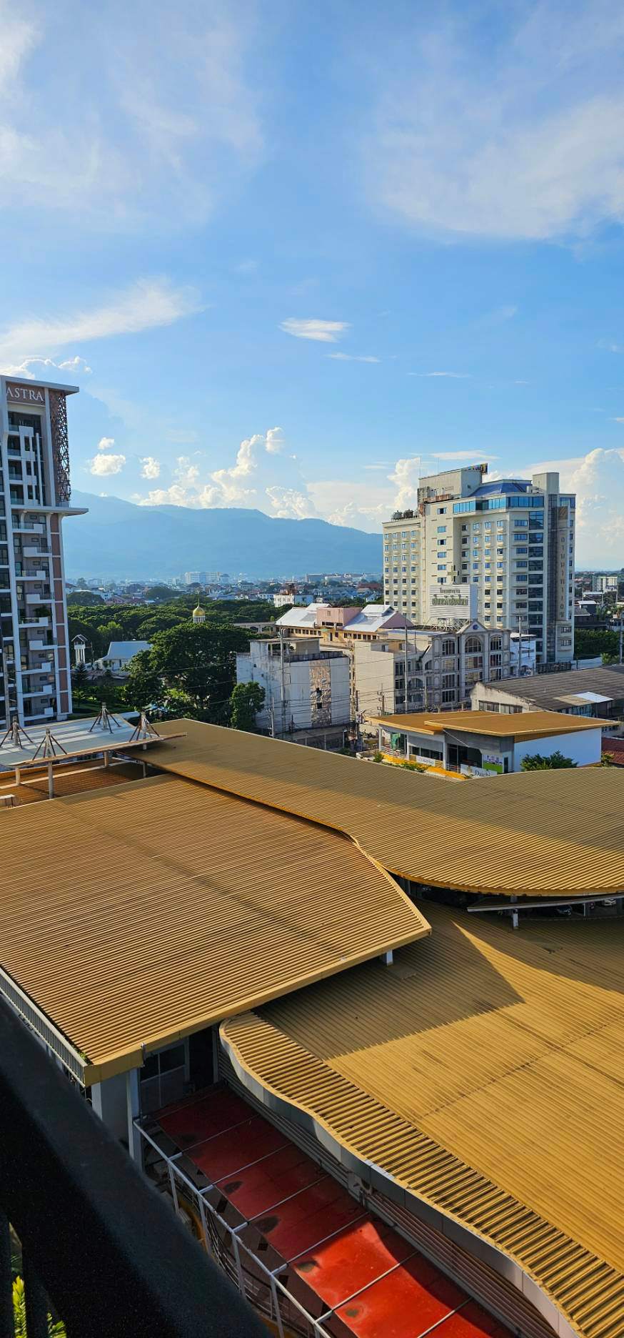 The Shine Condo - Image 15