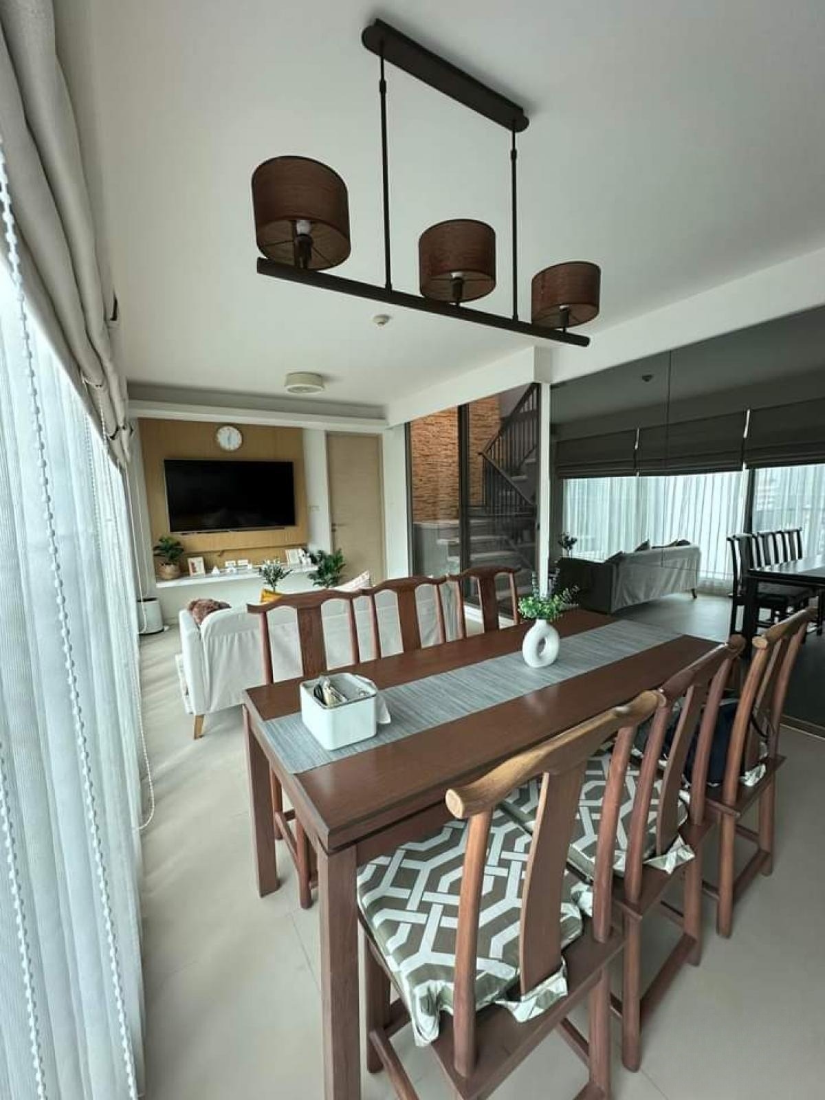 3 Bedroom Condo For Rent in Khlong Tan Nuea, Vadhana, Bangkok - Image 3