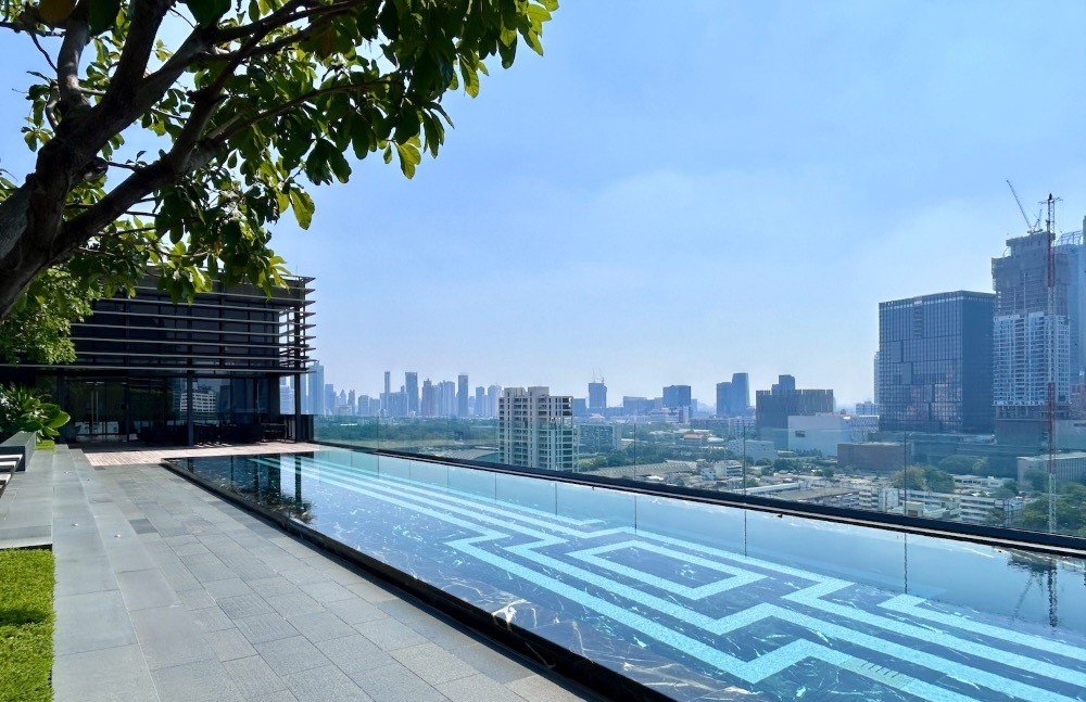 Sindhorn Tonson - Image 9