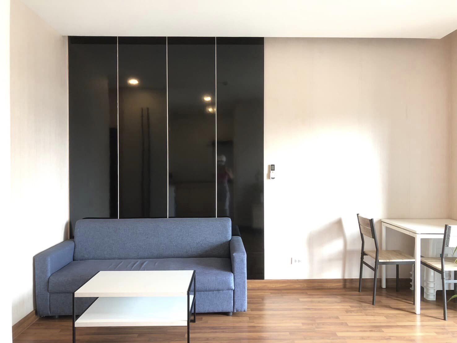 Siri Condo - Image 1