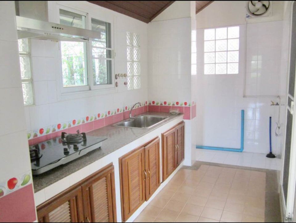 สิทธารมย์ รีเจ้นท์ สุขุมวิท 105 - Image 6