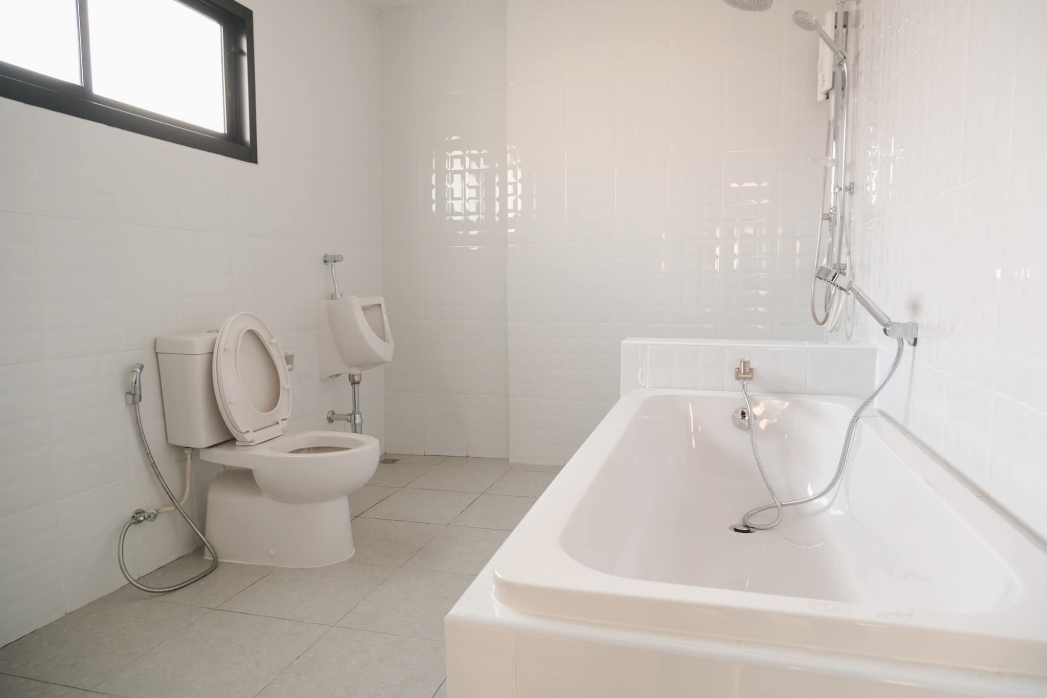 2 Bedroom House For Rent in Sai Mun, San Kamphaeng, Chiang Mai - Image 7