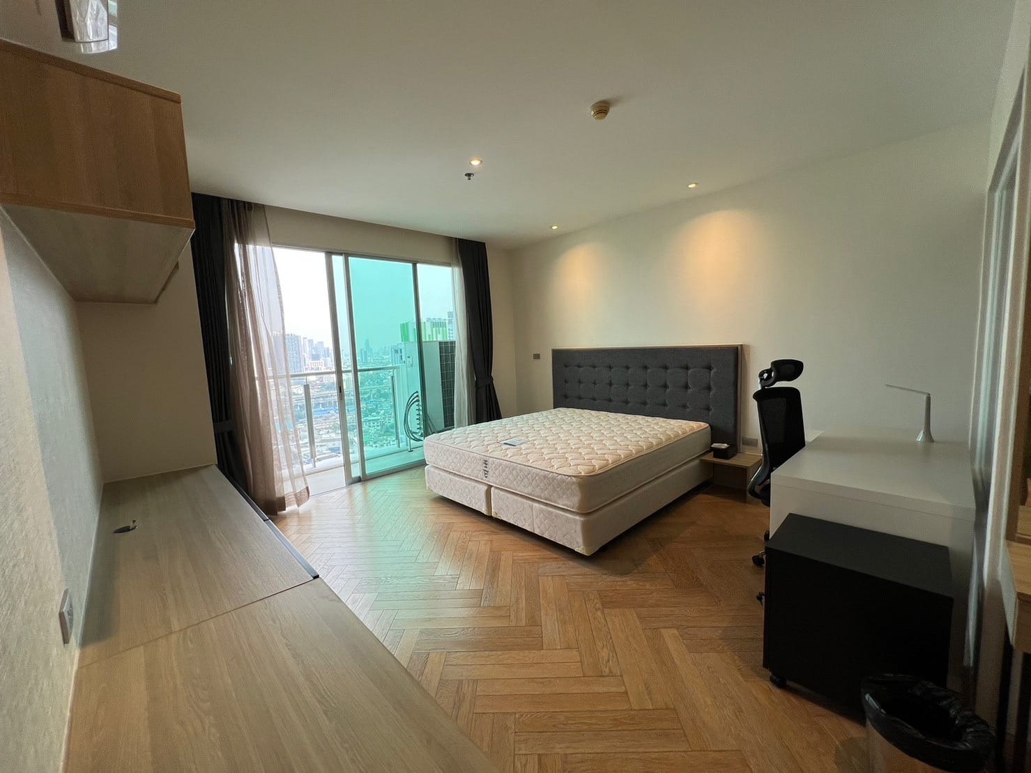 Skywalk Condominium - Image 10