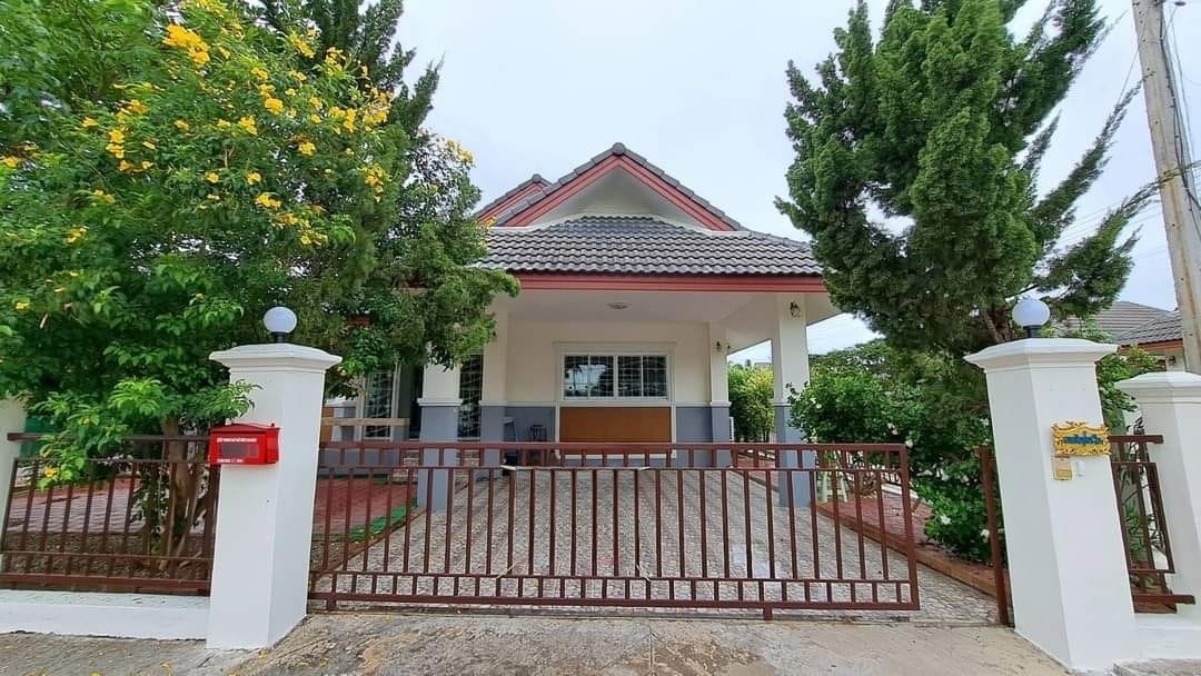 3 Bedroom House For Sale in San Phak Wan, Hang Dong, Chiang Mai - Image 1