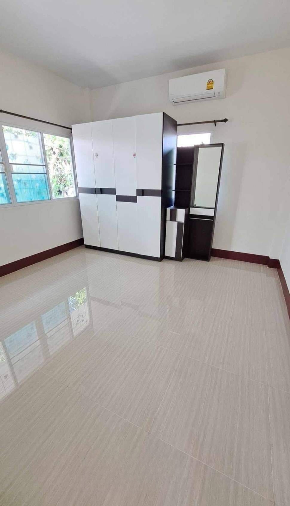 3 Bedroom House For Sale in San Phak Wan, Hang Dong, Chiang Mai - Image 7