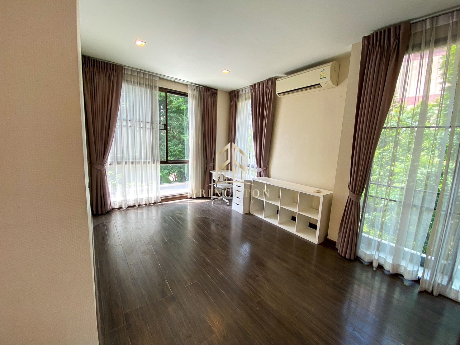 Headquarters Ekamai-Ladprao - Image 6