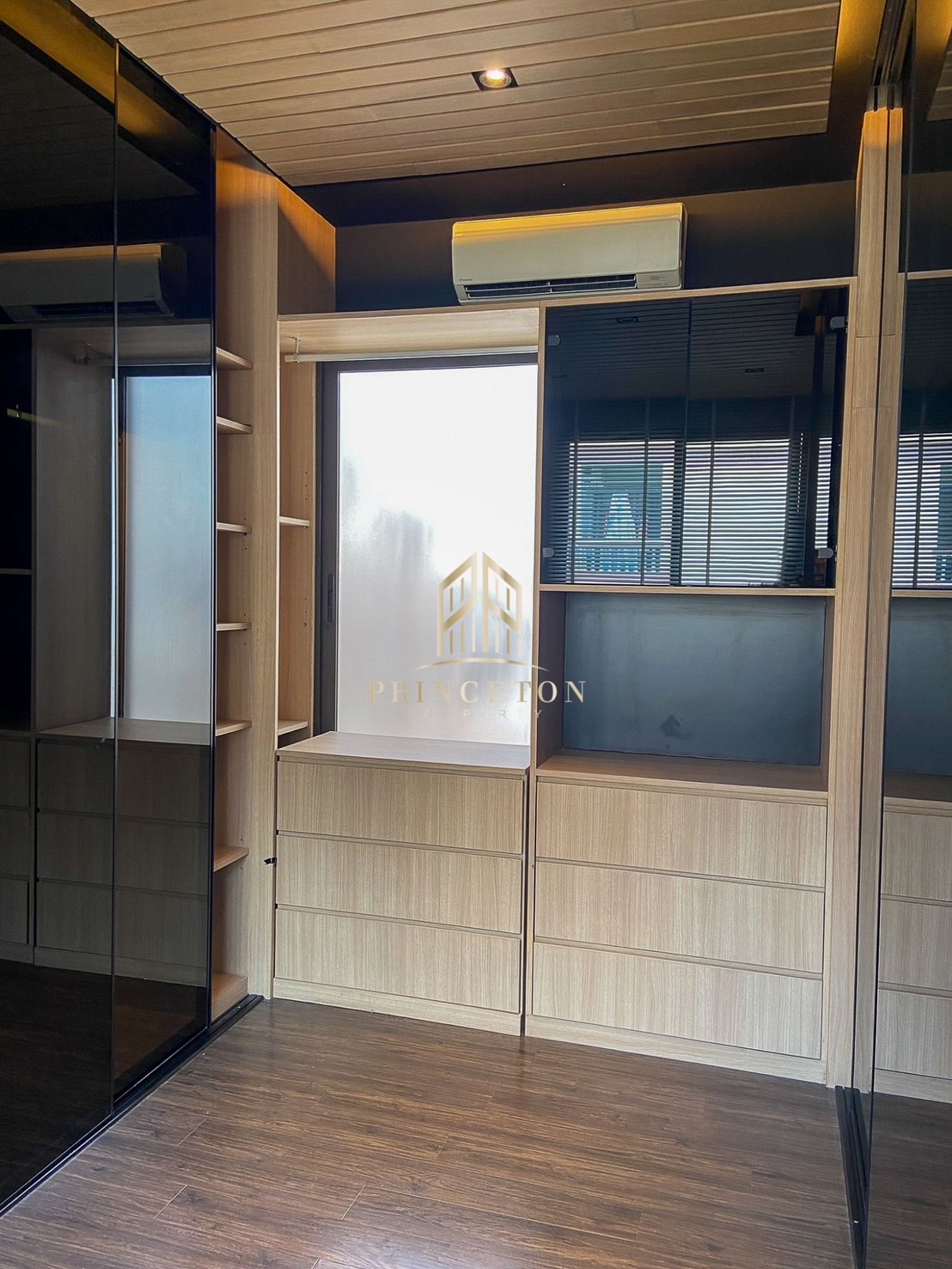 Headquarters Ekamai-Ladprao - Image 14