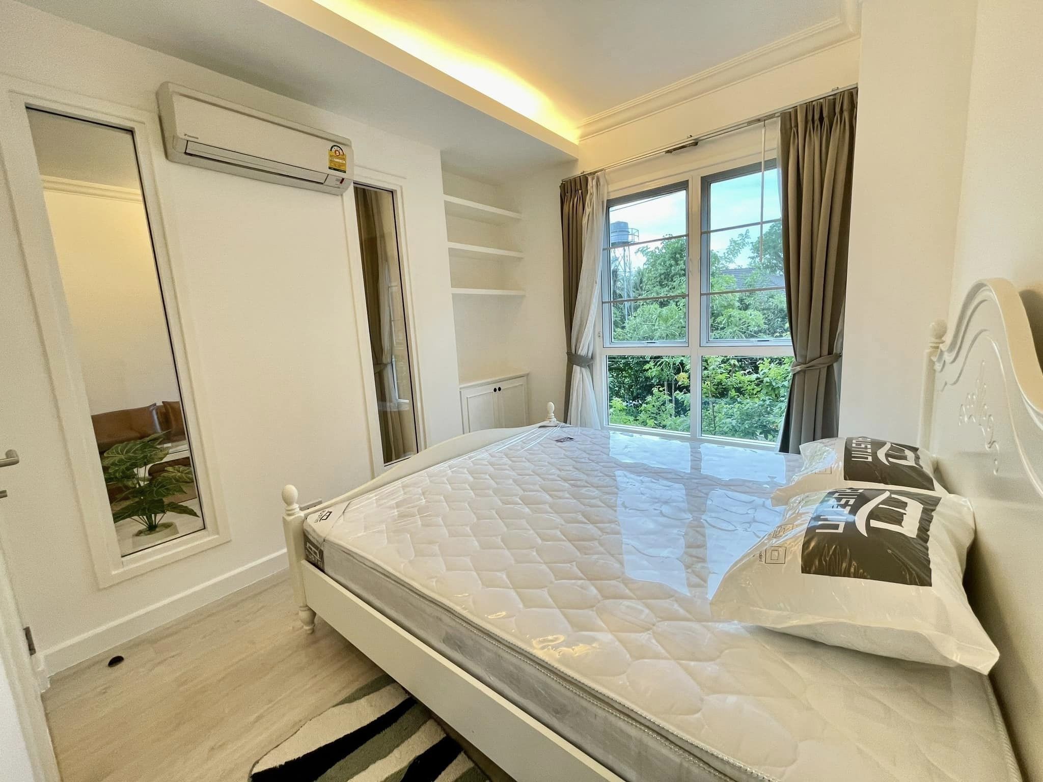 The Spring Condo - Image 5