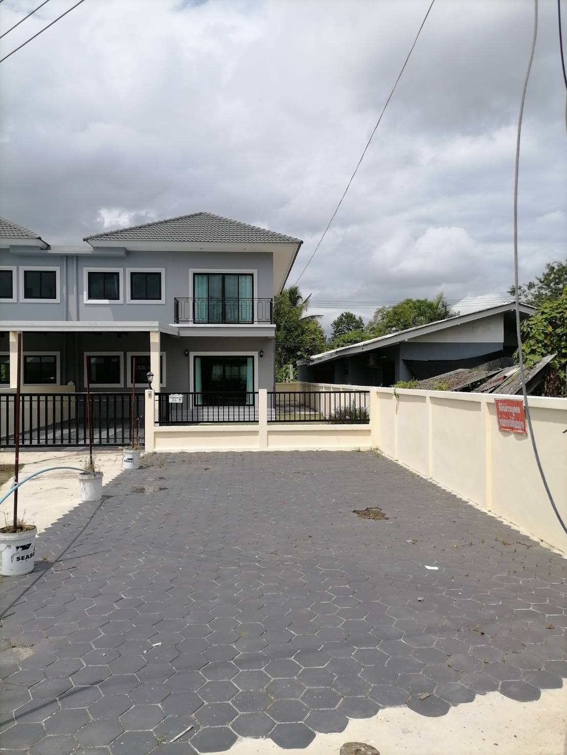 3 卧室 独立房屋  在  - Image 4