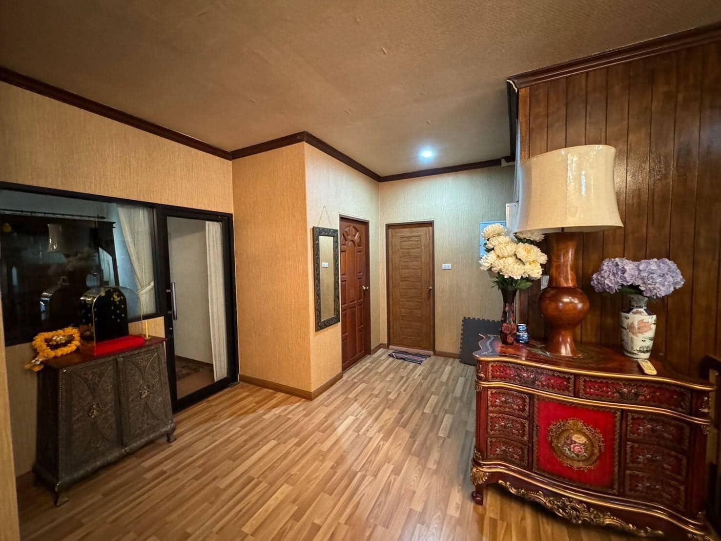 4 卧室 独立房屋  在  - Image 5