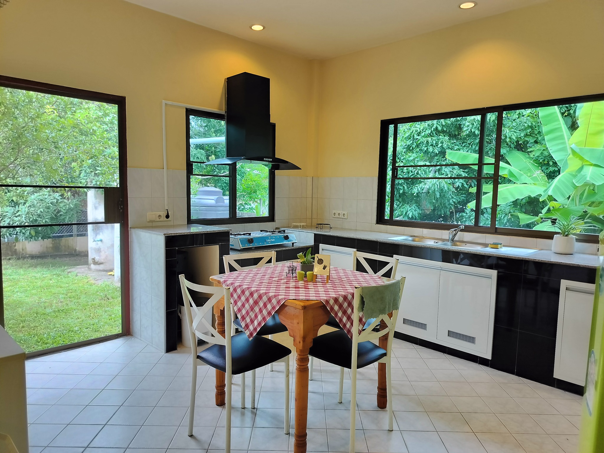 3 Bedroom House For Sale in San Sai Luang, San Sai, Chiang Mai - Image 4
