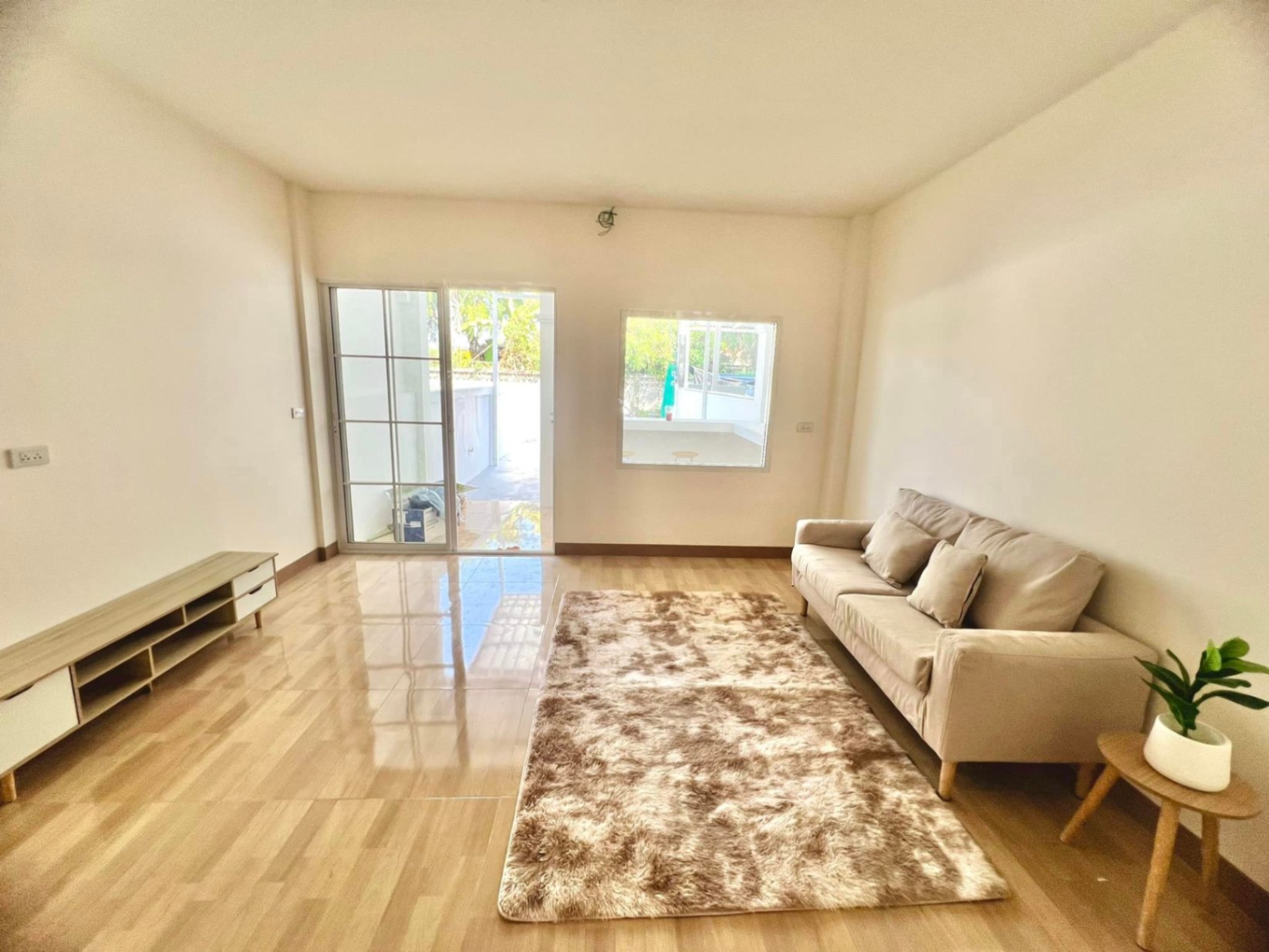 2 Bedroom Townhouse For Sale in San Phranet, San Sai, Chiang Mai - Image 2