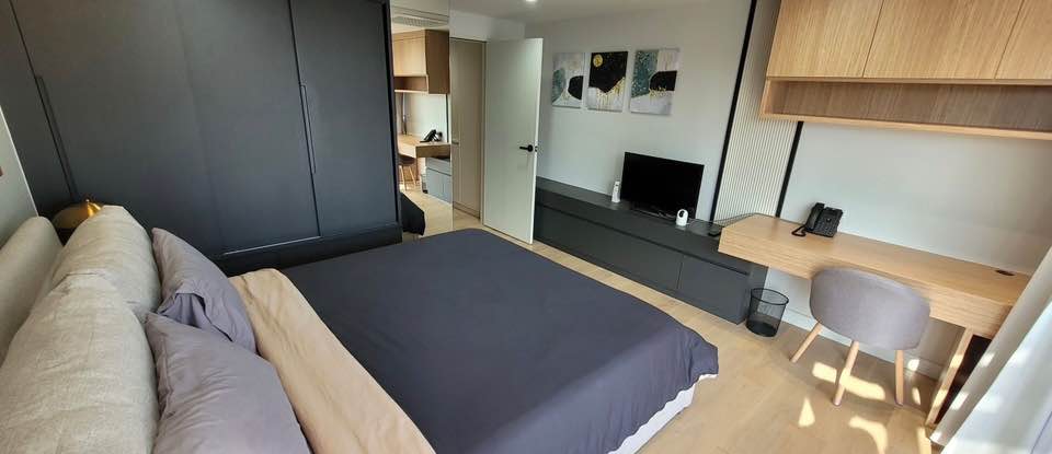 1 Bedroom Condo For Sale in Khlong Toei Nuea, Vadhana, Bangkok - Image 9