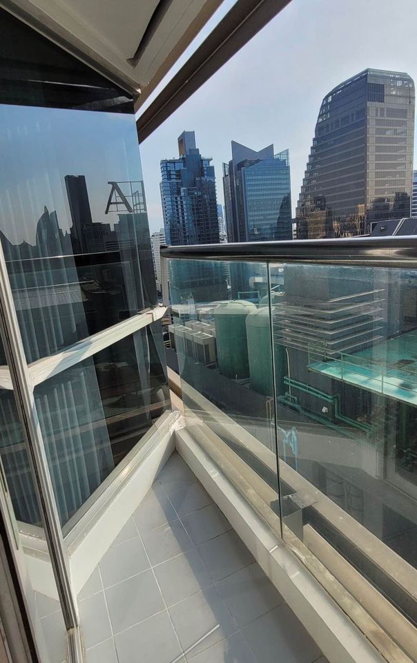 1 Bedroom Condo For Sale in Khlong Toei Nuea, Vadhana, Bangkok - Image 7