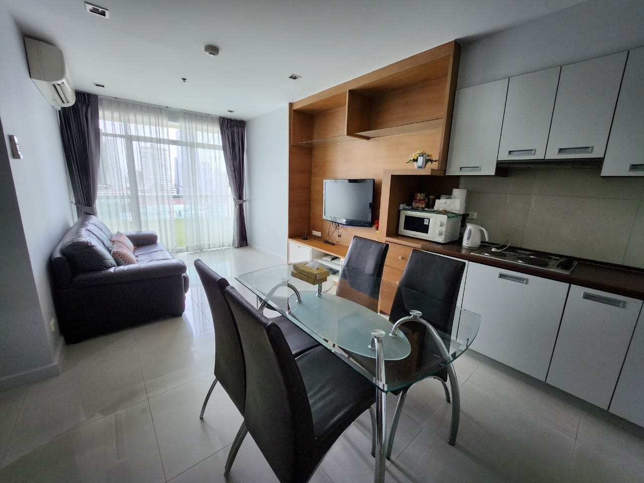 Sukhumvit City Resort - Image 1