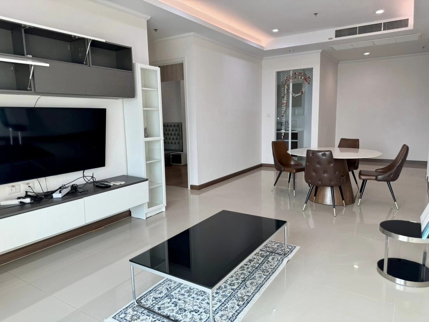 Supalai Elite Phayathai - Image 1