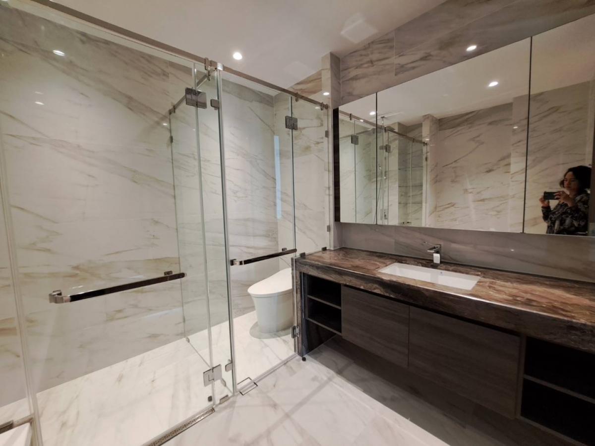 2 Bedroom Condo For Sale in Thung Mahamek, Sathon, Bangkok - Image 5