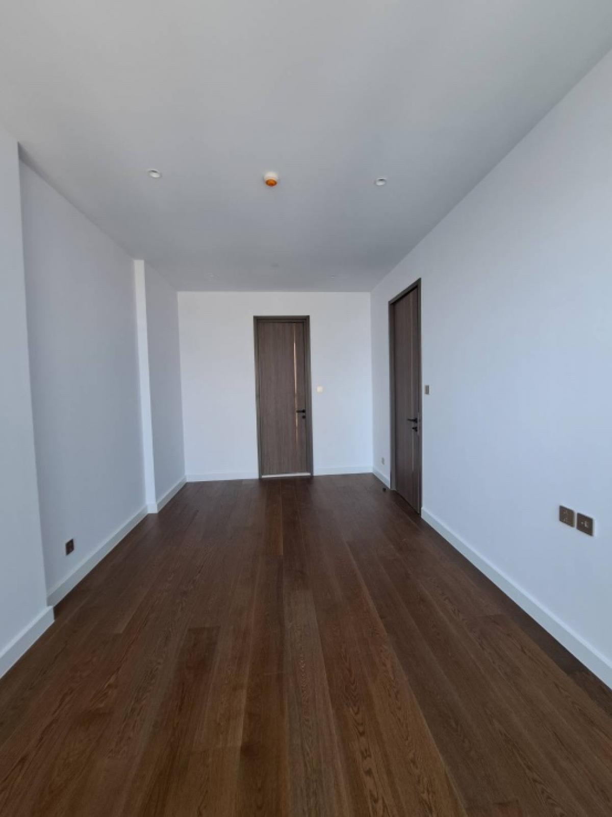 2 Bedroom Condo For Sale in Thung Mahamek, Sathon, Bangkok - Image 2