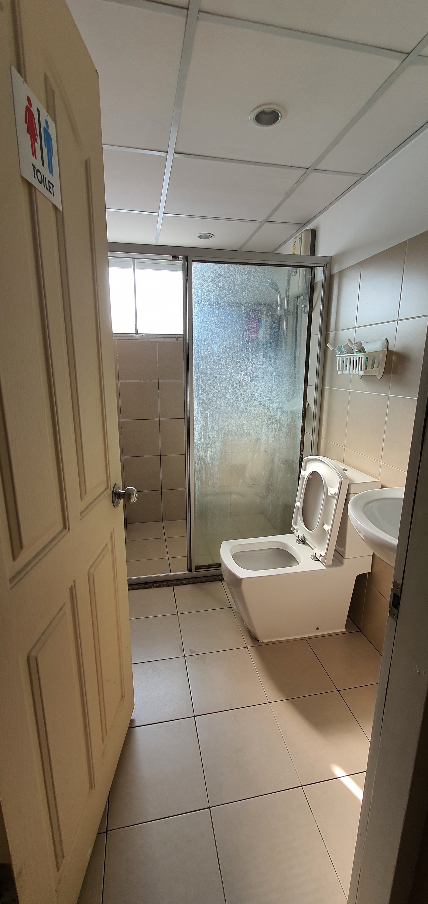 1 Bedroom Condo For Sale in Huai Khwang, Huai Khwang, Bangkok - Image 6