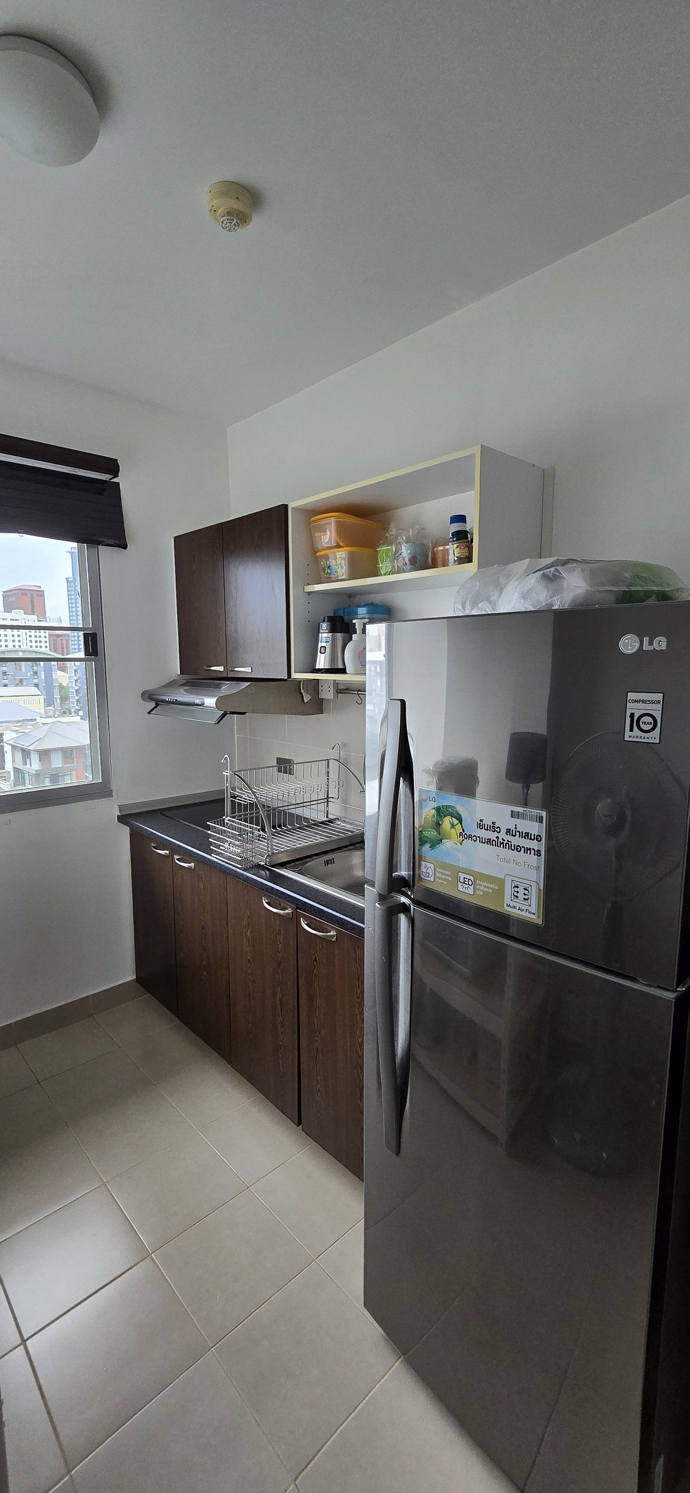 1 Bedroom Condo For Sale in Huai Khwang, Huai Khwang, Bangkok - Image 3