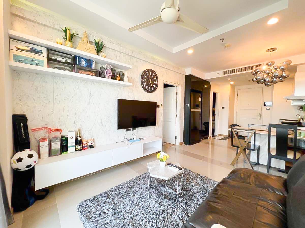 1 Bedroom Condo For Sale in Huai Khwang, Huai Khwang, Bangkok - Image 4