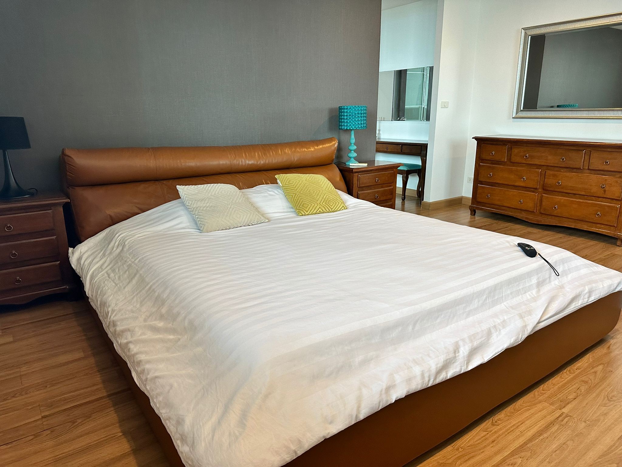 4 Bedroom Condo For Sale in Khlong Tan Nuea, Vadhana, Bangkok - Image 13
