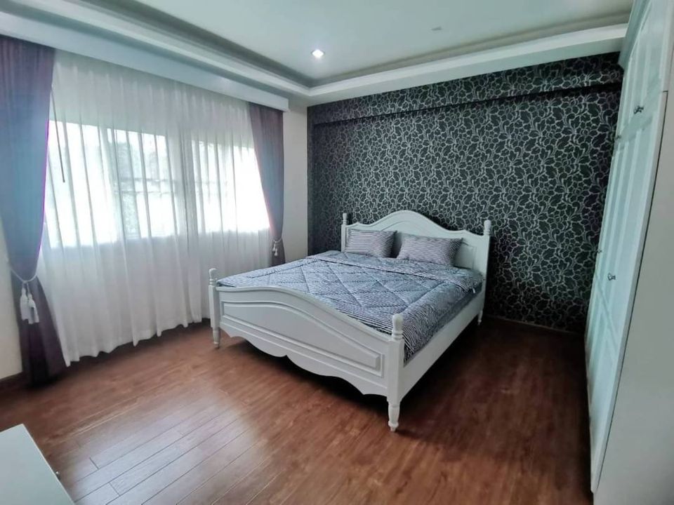 Thanaporn Park Home 5 - Image 5