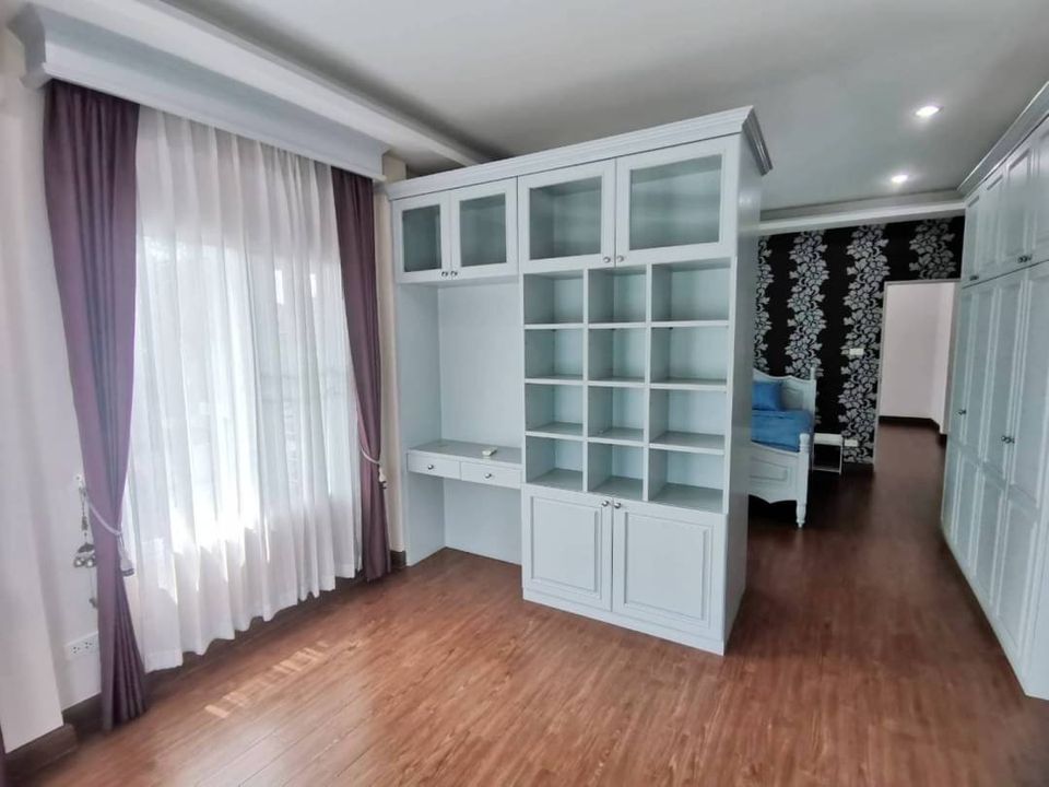 Thanaporn Park Home 5 - Image 7