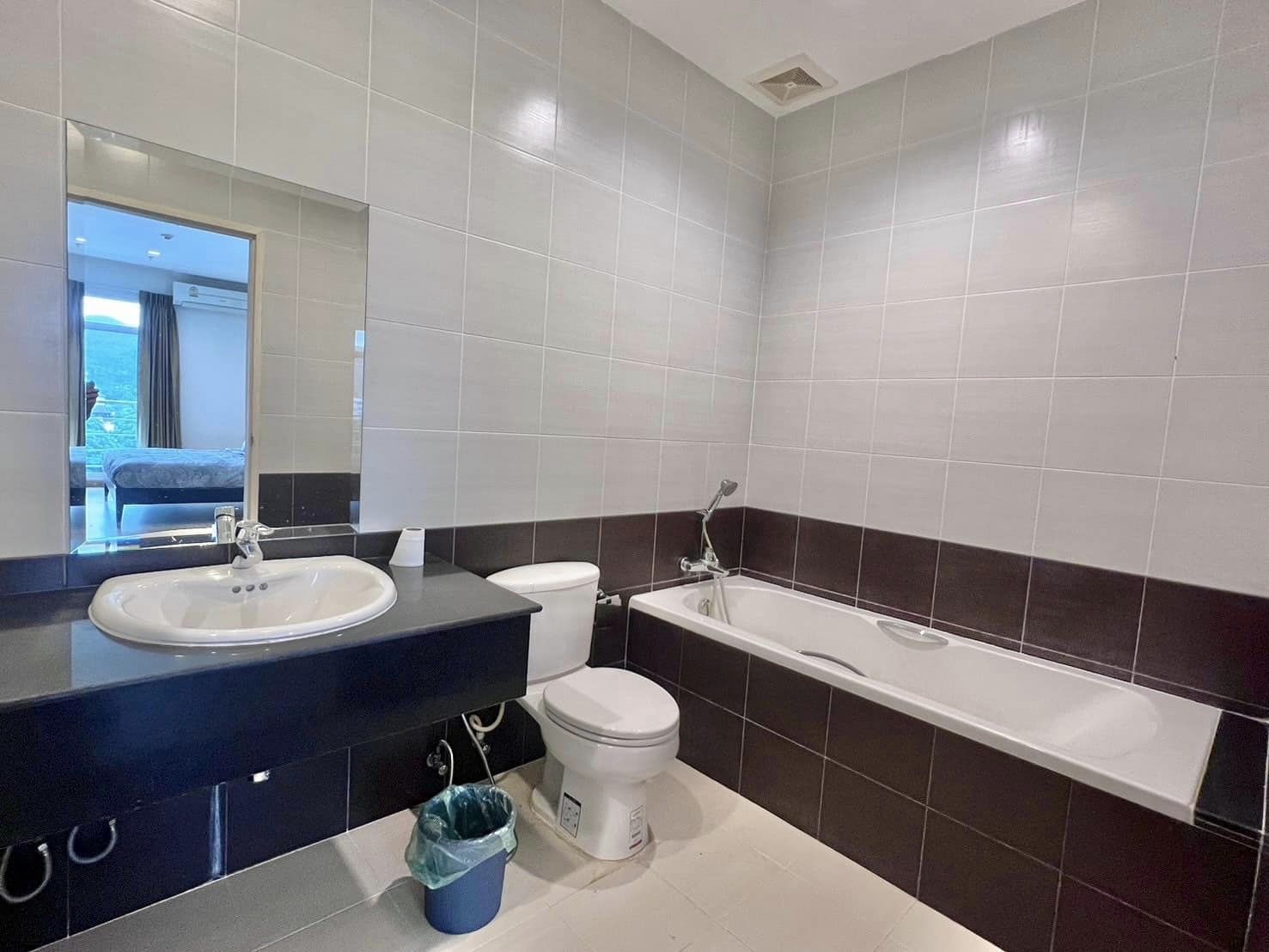 Touch Hill Place - Image 7