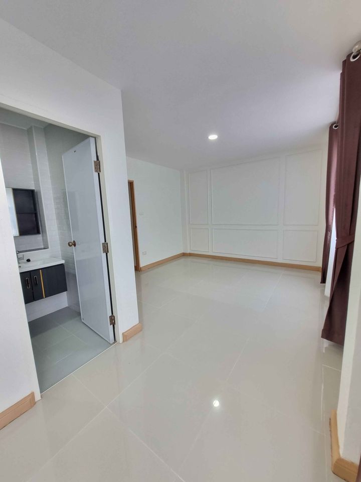 7 Bedroom Townhouse For Sale in Nong Chaeng, Bueng Sam Phan, Phetchabun - Image 14