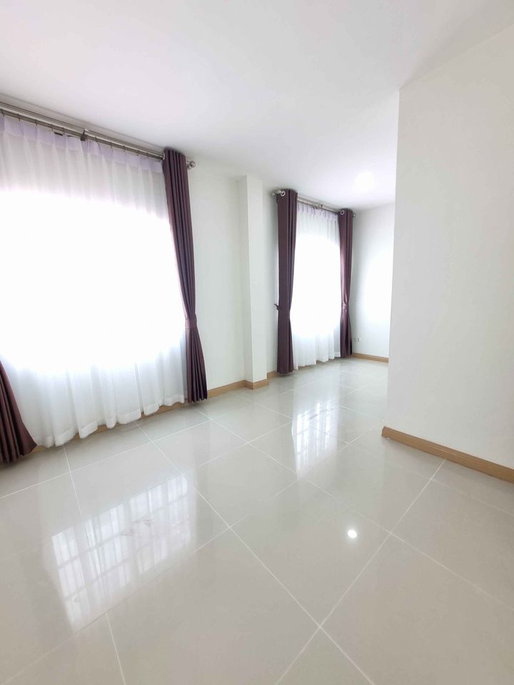7 Bedroom Townhouse For Sale in Nong Chaeng, Bueng Sam Phan, Phetchabun - Image 9