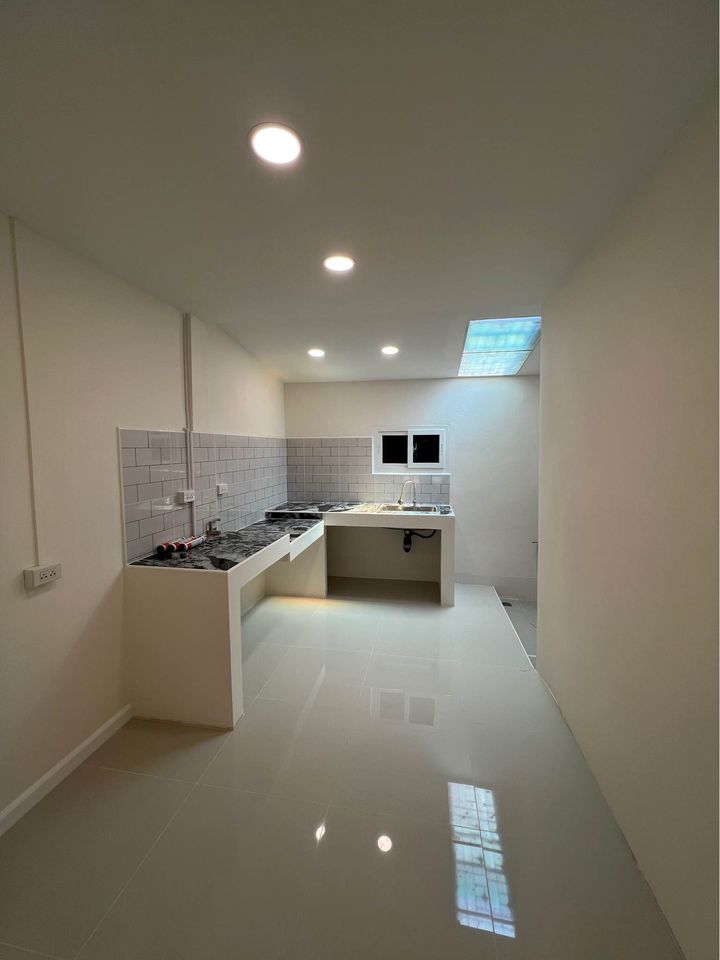 2 Bedroom Condo  in Din Daeng, Din Daeng, Bangkok - Image 4