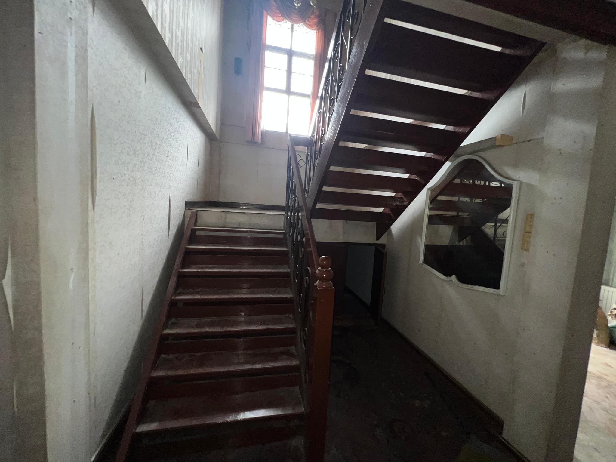 4 Bedroom Townhouse  in Khlong Tan, Khlong Toei, Bangkok - Image 8