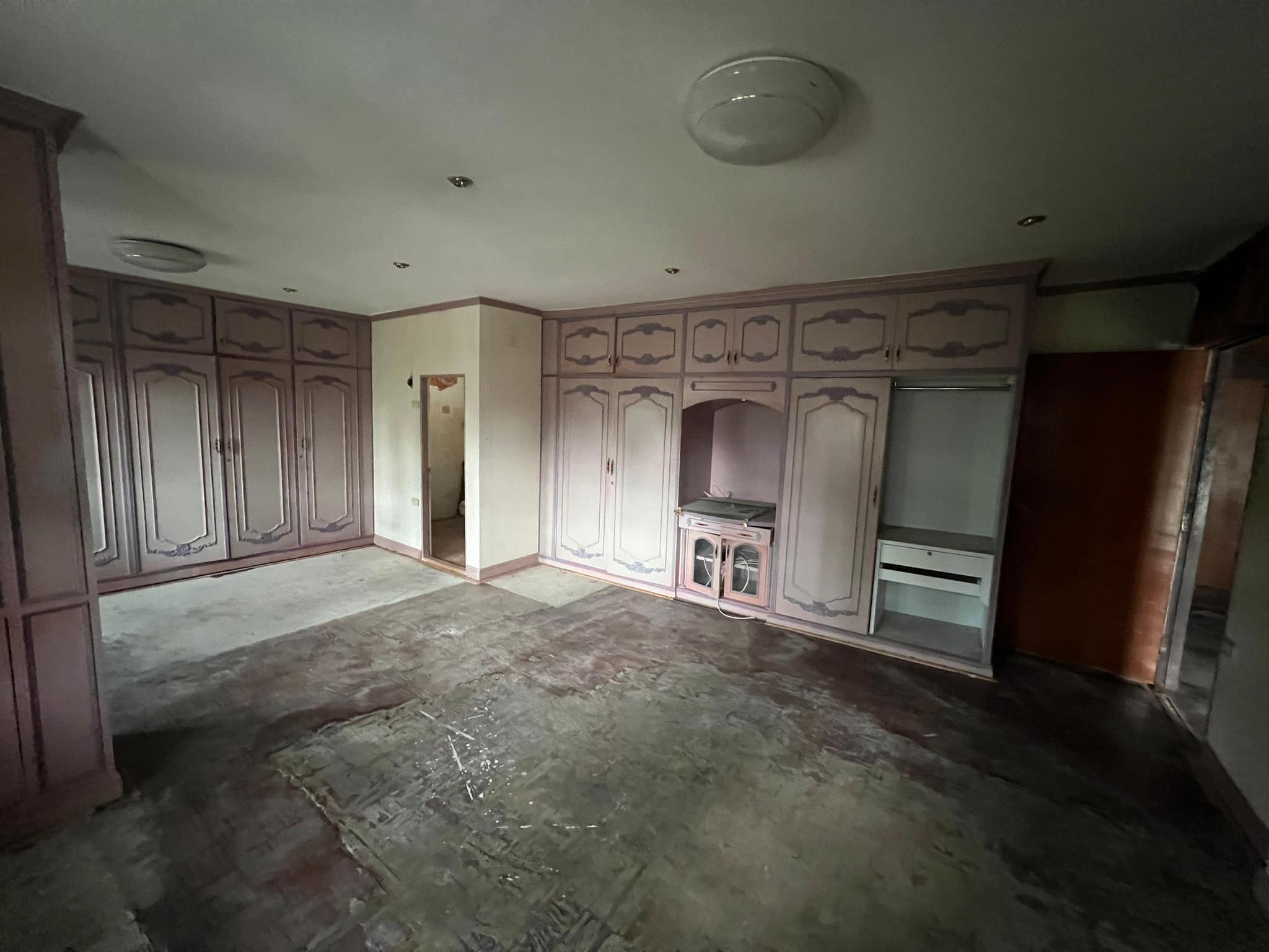 4 Bedroom Townhouse  in Khlong Tan, Khlong Toei, Bangkok - Image 18