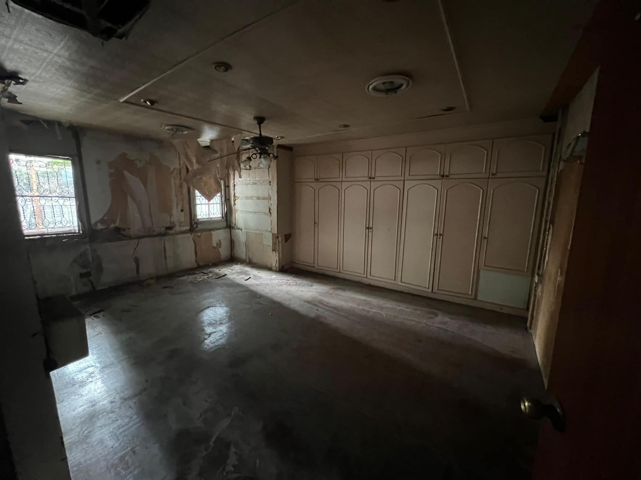 4 Bedroom Townhouse  in Khlong Tan, Khlong Toei, Bangkok - Image 5