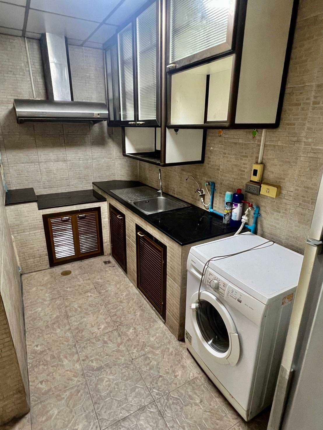 2 卧室 联排别墅  在  - Image 3