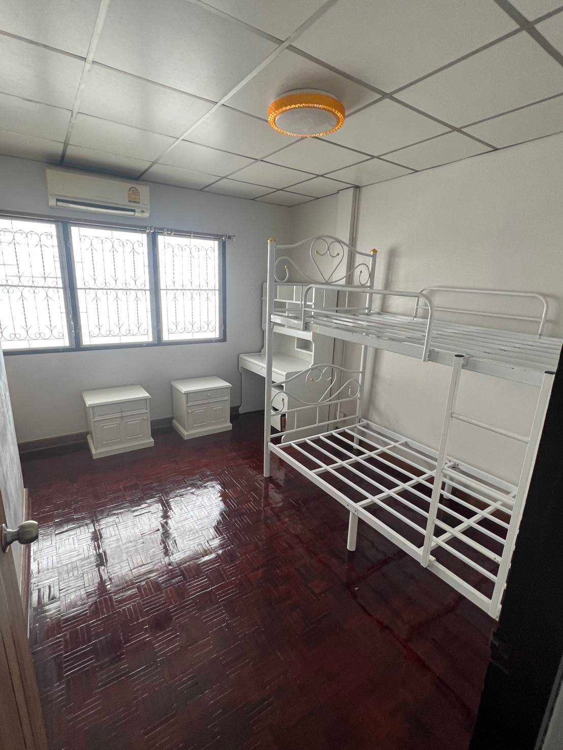 2 卧室 联排别墅  在  - Image 5