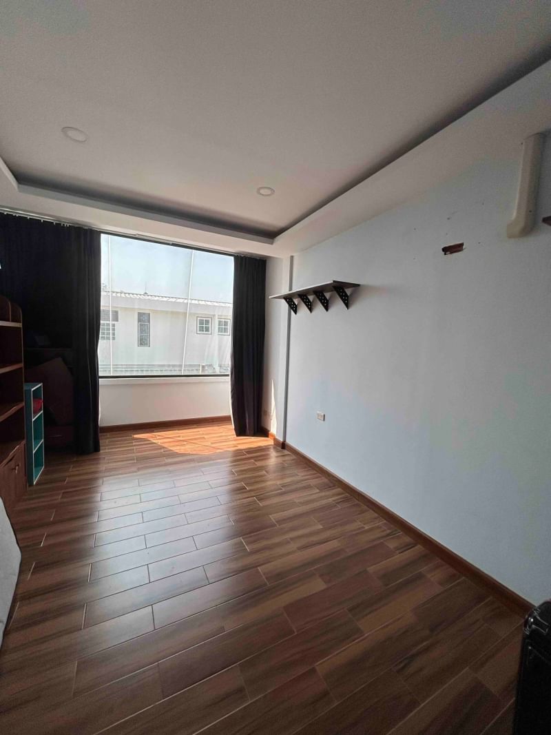 4 ห้องนอน ทาวน์เฮาส์  ใน คลองตันเหนือ, วัฒนา, กรุงเทพมหานคร - Image 8